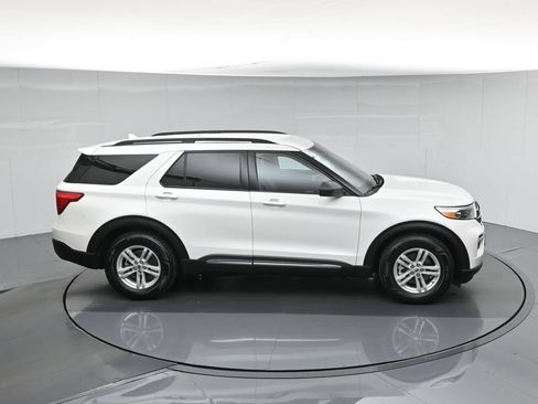 Certified 2023 Ford Explorer XLT w/ Equipment Group 202A RWD image 44