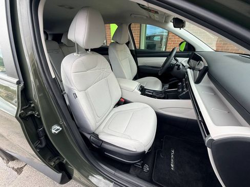 Used 2025 Hyundai Tucson SE AWD/4WD image 22