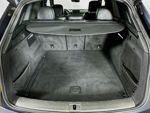 Used 2018 Audi SQ5 Premium Plus w/ Navigation Package image 22