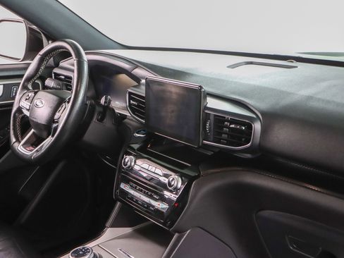 Used 2022 Ford Explorer ST w/ ST Street Pack image 26