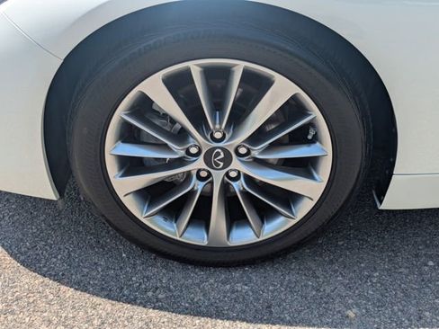 Used 2023 INFINITI Q50 Luxe AWD/4WD image 15
