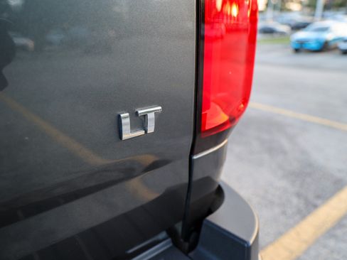 Used 2016 Chevrolet Colorado LT w/ LT Convenience Package RWD image 11