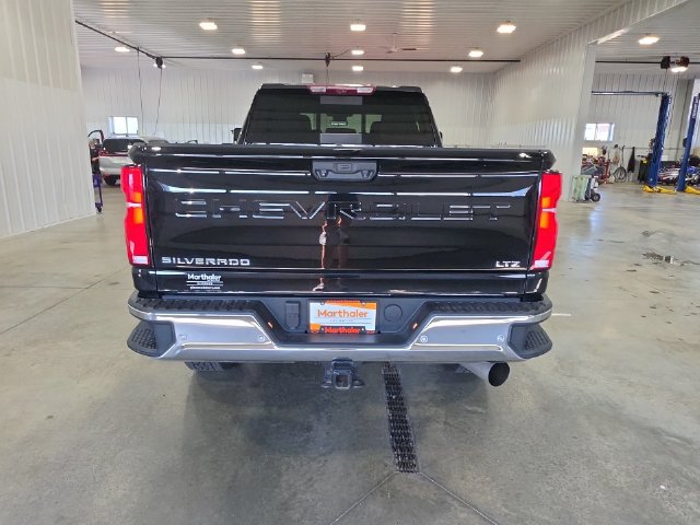 Used 2025 Chevrolet Silverado 3500 LTZ w/ LTZ Premium Package AWD/4WD image 7