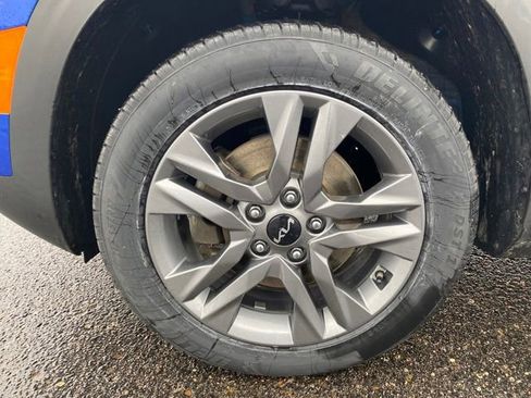 Used 2023 Kia Seltos S w/ Navigation Package image 22