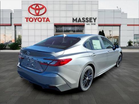 New 2026 Toyota Camry SE image 3