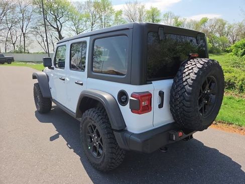 Used 2026 Jeep Wrangler Unlimited Sport AWD/4WD image 14