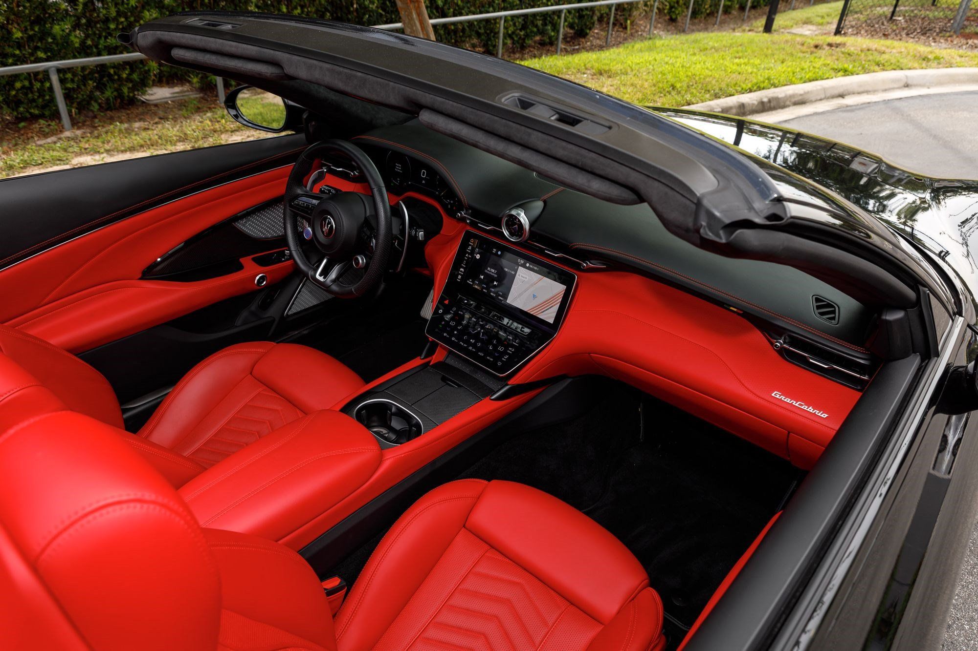 Used 2024 Maserati GranCabrio Trofeo AWD/4WD image 17