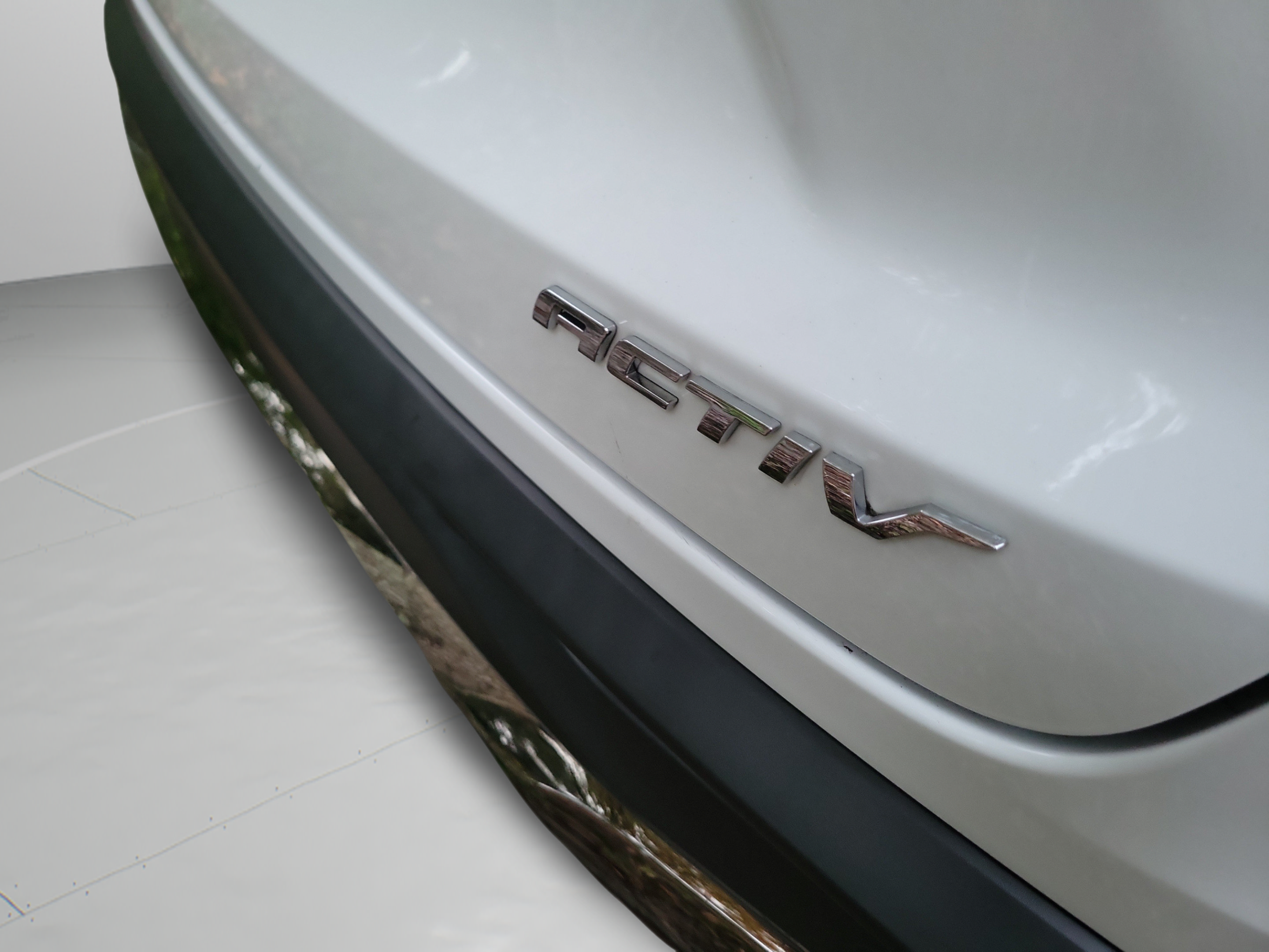 Used 2024 Chevrolet Trax ACTIV w/ Sunroof Package FWD image 6