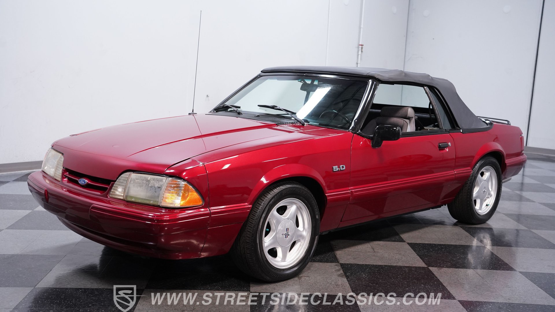 Used 1993 Ford Mustang LX RWD image 6