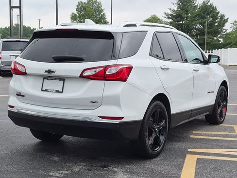 Used 2021 Chevrolet Equinox Premier w/ Redline Edition AWD/4WD image 3
