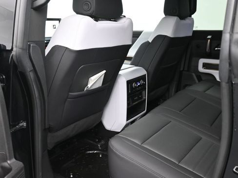 Used 2025 GMC Hummer EV 2X AWD/4WD image 14