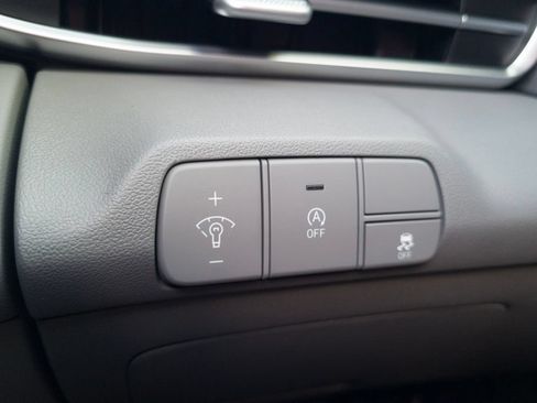 New 2026 Hyundai Elantra SE FWD image 29