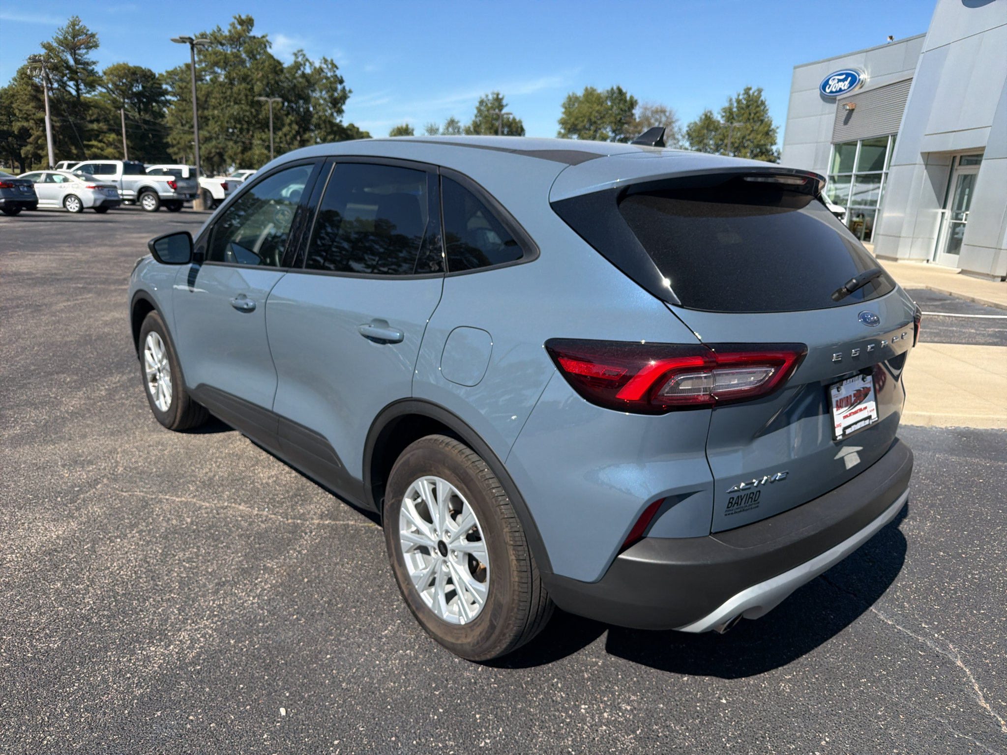 Used 2025 Ford Escape Active w/ Cold Weather Package FWD image 8