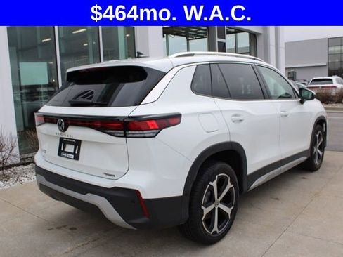 Used 2025 Volkswagen Tiguan SE AWD/4WD image 6