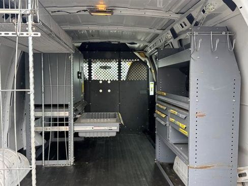 Used 2012 Chevrolet Express 2500 image 15