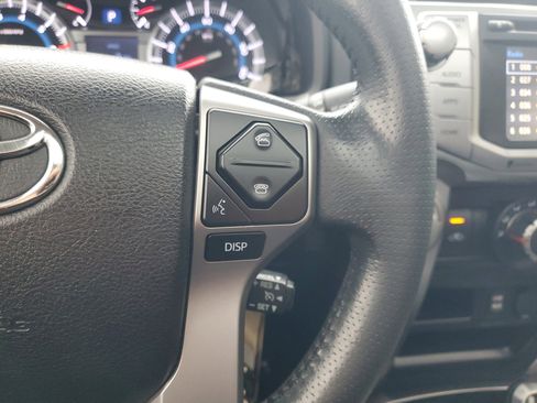 Used 2018 Toyota 4Runner 4WD image 22