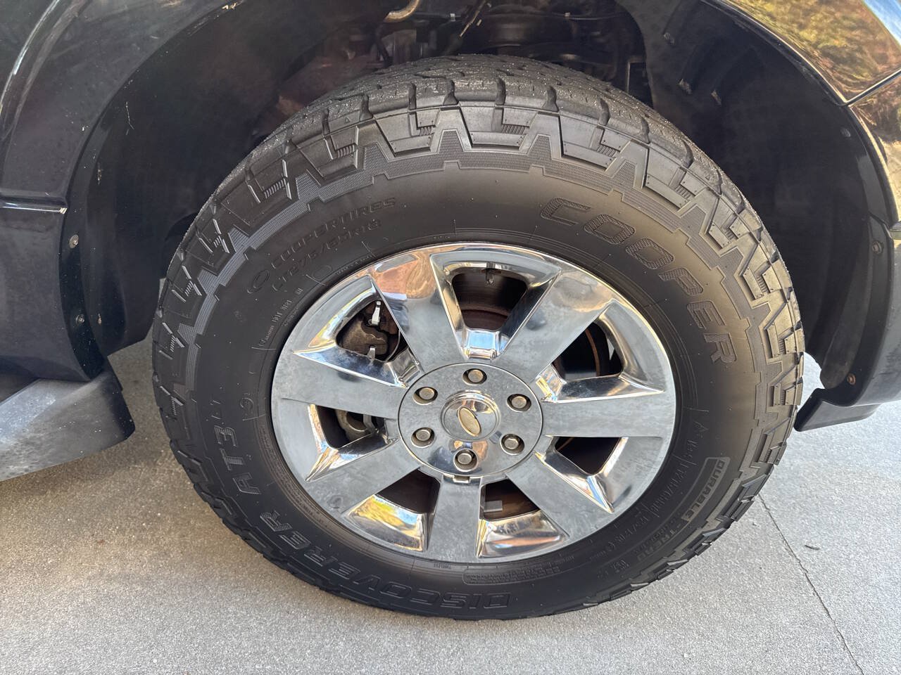 Used 2008 Ford Expedition XLT AWD/4WD image 32
