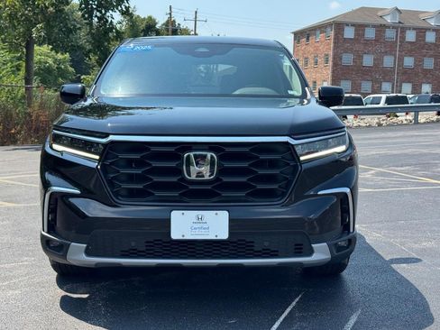 Certified 2025 Honda Pilot EX-L image 9