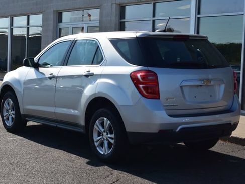Used 2017 Chevrolet Equinox LS FWD image 6