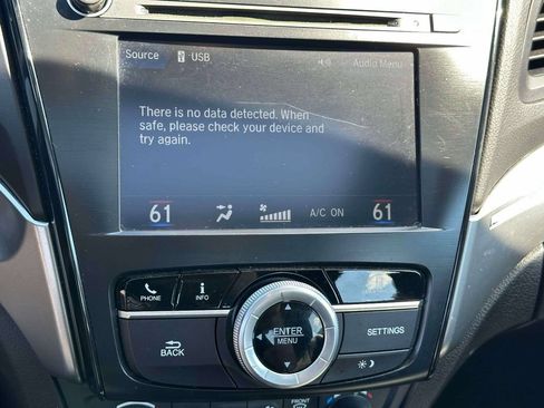 Used 2020 Acura ILX w/ Premium Package FWD image 26
