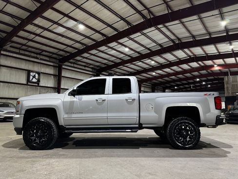 Used 2017 Chevrolet Silverado 1500 LT w/ All Star Edition image 8