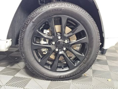 Used 2021 Jeep Grand Cherokee Altitude image 9