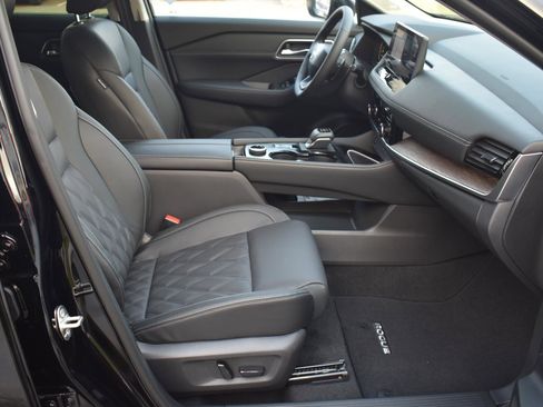 New 2026 Nissan Rogue Platinum image 70