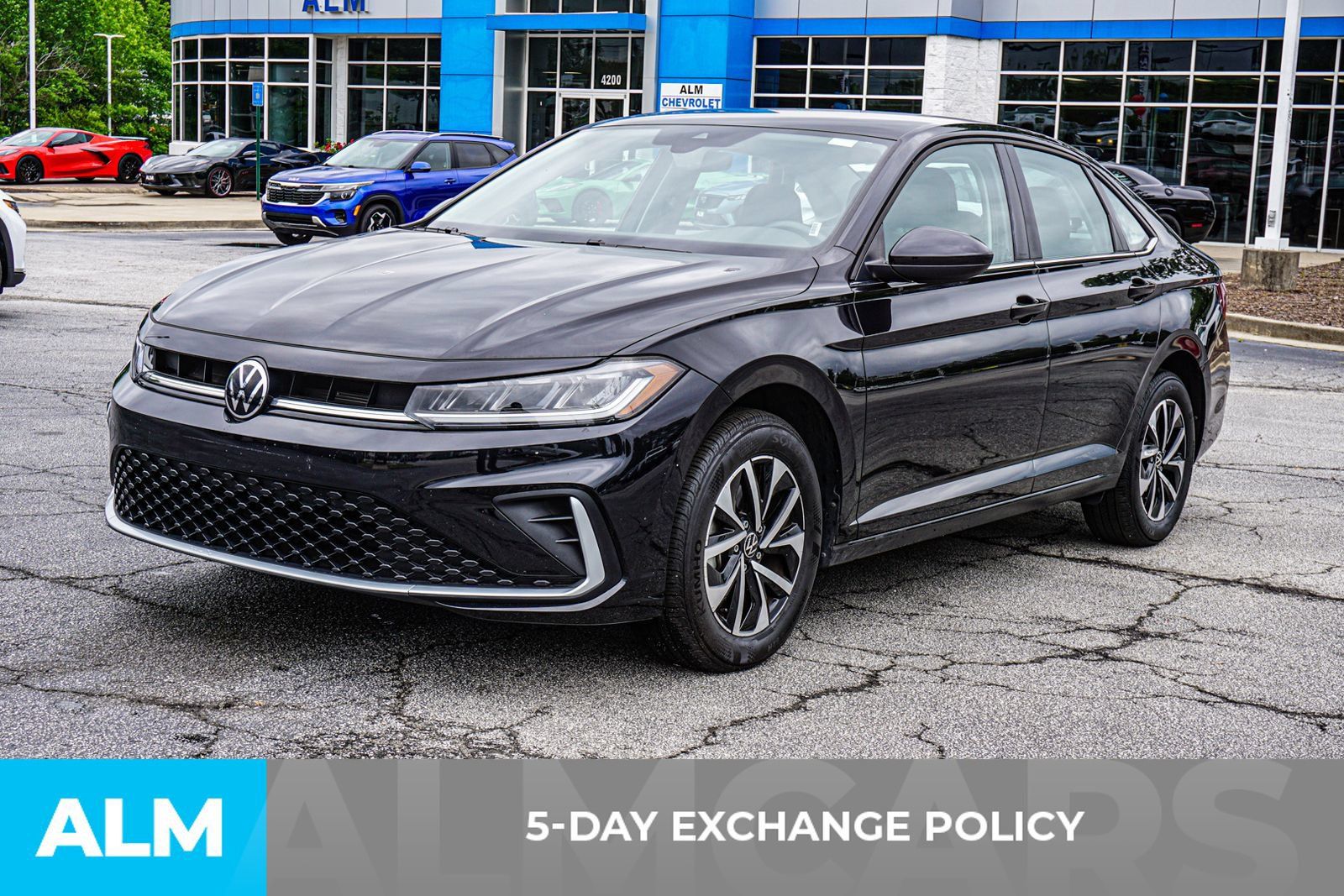 Used 2025 Volkswagen Jetta S FWD image 4