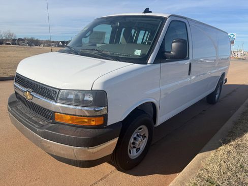 New 2025 Chevrolet Express 3500 Extended w/ Driver Convenience Package RWD image 7