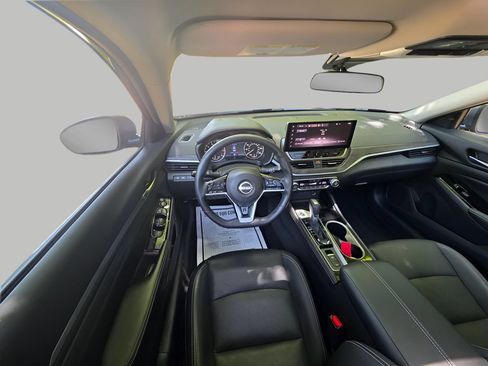 Used 2025 Nissan Altima 2.5 SL AWD/4WD image 14