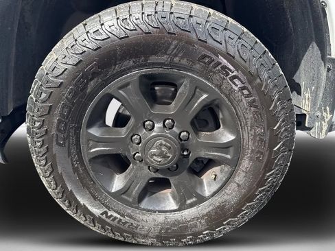 Used 2023 RAM 2500 Big Horn w/ Level 1 Equipment Group AWD/4WD image 19