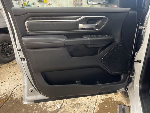 Used 2019 RAM 1500 Big Horn AWD/4WD image 13