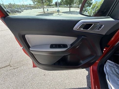 Used 2022 Ford Ranger XLT image 23