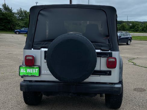 Used 2004 Jeep Wrangler X w/ Wheel Plus Group AWD/4WD image 4