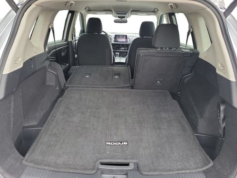 Used 2025 Nissan Rogue SV FWD image 26