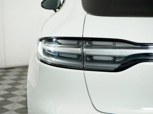 New 2026 Porsche Macan GTS image 12