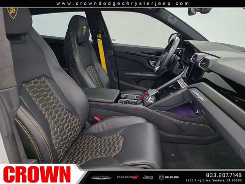 Used 2022 Lamborghini Urus AWD/4WD image 16