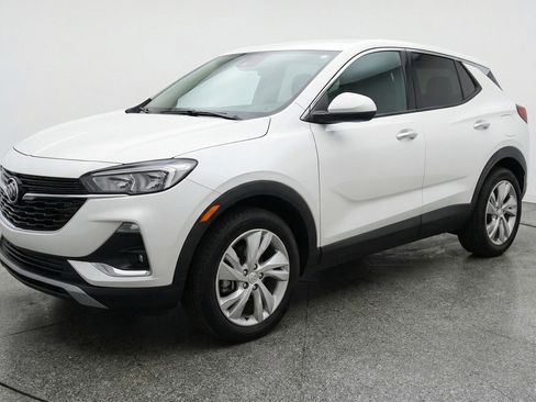 Used 2025 Buick Encore GX Preferred image 3