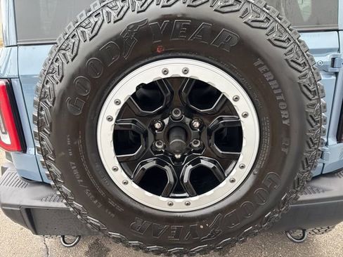 New 2025 Ford Bronco Badlands w/ Sasquatch Package AWD/4WD image 13