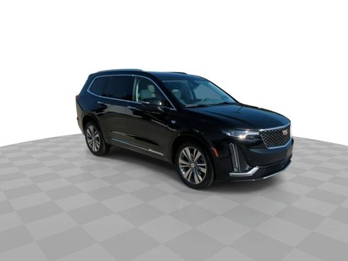 Certified 2021 Cadillac XT6 Premium Luxury AWD/4WD image 2
