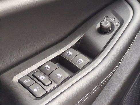 New 2025 Jeep Grand Cherokee Limited w/ Trailer Tow Package image 24