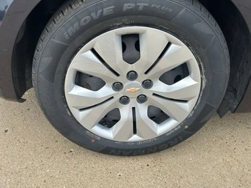 Used 2016 Chevrolet Cruze LT w/ Sun And Sound Package FWD image 31