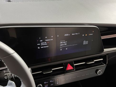 New 2026 Kia Niro EX image 16