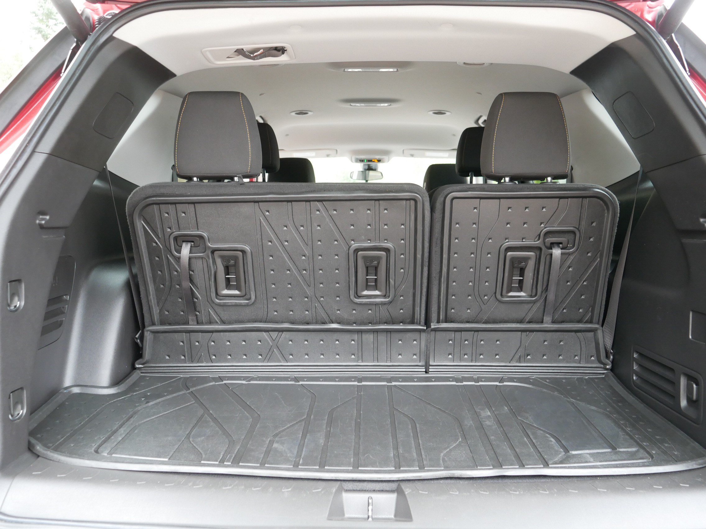 Used 2021 Chevrolet Traverse LT w/ LPO, Floor Liner Package AWD/4WD image 18