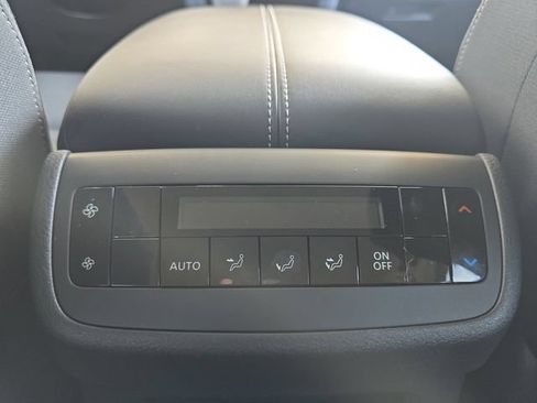 Used 2025 Nissan Pathfinder SV FWD image 26