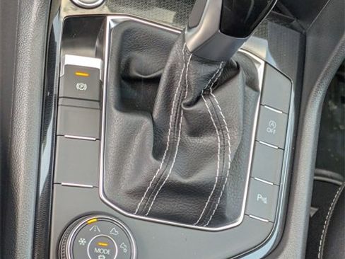 New 2025 Volkswagen Taos SEL image 16