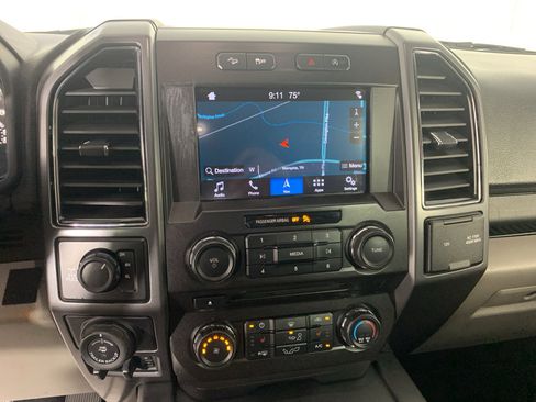 Used 2018 Ford F150 XLT w/ Equipment Group 302A Luxury image 25