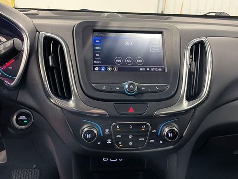 Used 2020 Chevrolet Equinox LT image 32