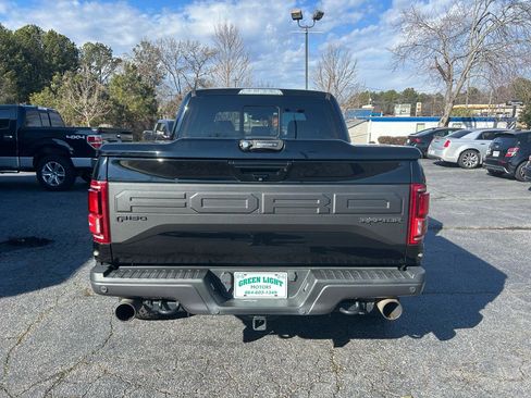 Used 2018 Ford F150 Raptor w/ Equipment Group 802A Luxury image 3