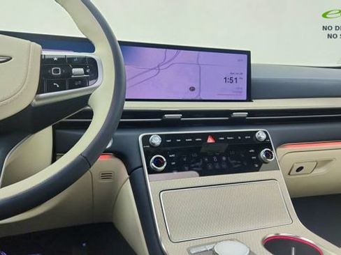 Used 2025 Genesis GV80 3.5T Prestige AWD/4WD image 46